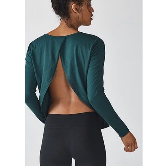 Fabletics Tops - Millie dark green long sleeve flowy shirt
